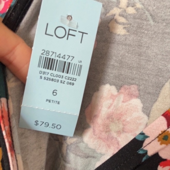 Relisted Loft dress floral print with cut out in back party event casual 6P - Picture 12 of 13